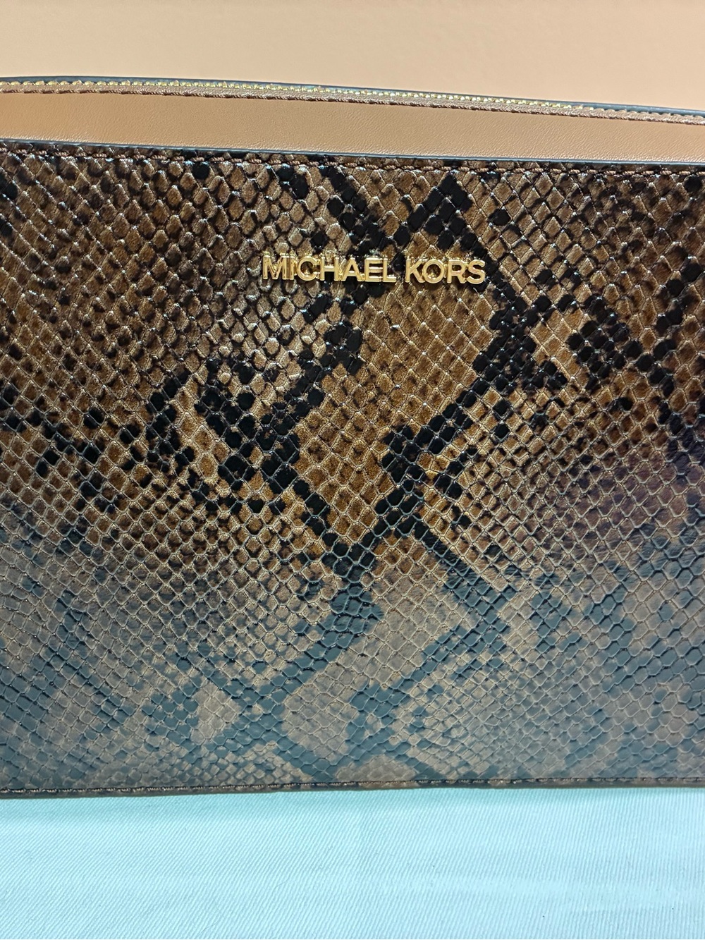 Michael Kors Jet Set Crossbody